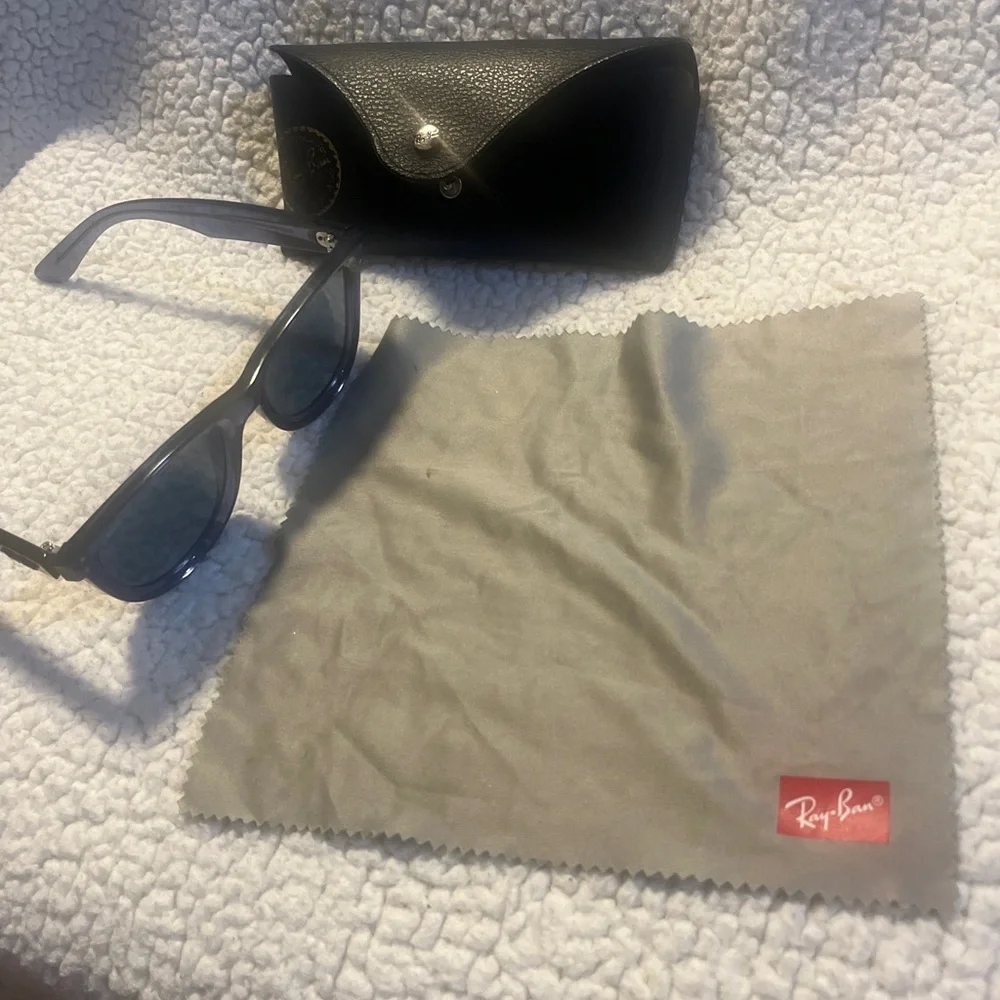 RAY BAN RBR0502S 67083A Navy Dark Blue Unisex 50 mm Sunglasses
